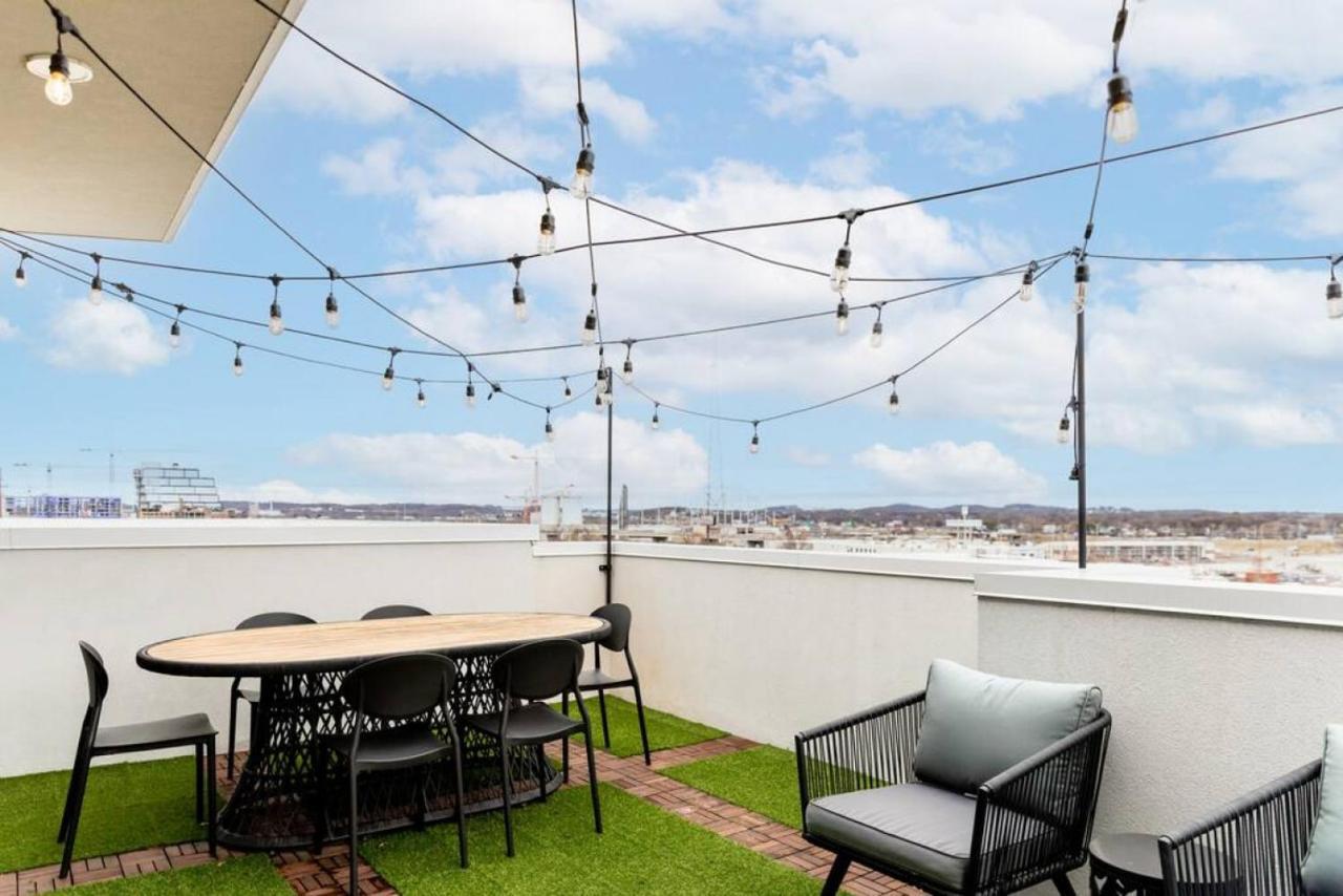 Stunning River View Condo Walk To Downtown Rooftop Patio Nashville Exterior photo